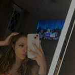 Elle Everett - Facebook