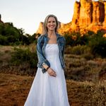 Elle Everett - @swuzzbuzz - Instagram