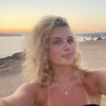 Ella Fischer - @ellajuliefischer - Instagram