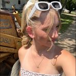 Elly Fischer - Facebook