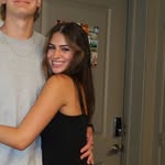 LJ - @elleherringtn - Instagram