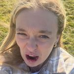 smelly ellie - @elle_houstonwehaveaproblem - Instagram