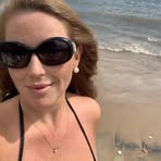 Elle Hull - Facebook