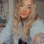 Elle May - Facebook