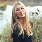 Elle Kirk - Facebook