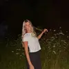 Ella Larson - @ellalarson0 - TikTok