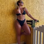 elle lewis - @ellebslewis - Instagram