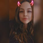Elle Logan - @elles_bookreviews - Instagram