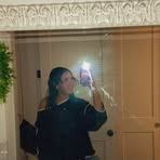 Elle Mac - Facebook