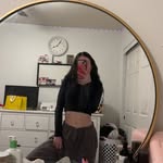Elle - @ellemackkk - Instagram
