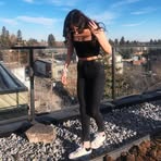 Elle Mayer - Facebook