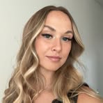 Elle McLaughlin - Facebook