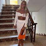 Elle Morris - Facebook
