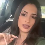 Elle Muller - @aara_i_ - Instagram