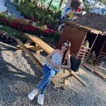 Elle Muñoz Castillo - @itsmee_calle - Instagram
