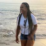 LP - @elle__perry - Instagram