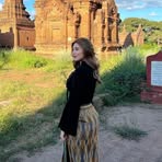Elle Phelps - Facebook
