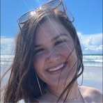 Elle Randall - Facebook