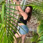 Elle Richardson - @hotmomelle44 - Instagram
