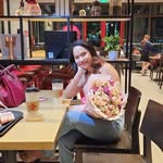 Elle Robles - @ishacloud10 - Instagram