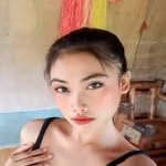 Elle Robles - @diananicole2023 - Instagram
