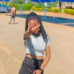Ellen Abraham - @bompy_20 - Instagram
