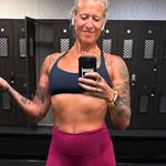 Ellen Abraham - @hotyogagrl - Instagram