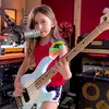 Ellen aalaverdyan - @ellenplaybass - TikTok