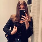 Ellen Cross - @ellencr0ss - Instagram
