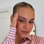 𝘌𝘭𝘭𝘦𝘯 𝘎𝘳𝘢𝘷𝘦𝘴 - @ellenhgraves - Instagram