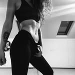 Ellen Hampton - @modiamanpal - Instagram