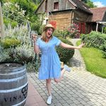 Ellen Hurley - @elles_hurls - Instagram