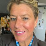 Ellen Hurst - @ellie4532 - Instagram