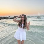 Elle Keating - @elle_keating1 - Instagram