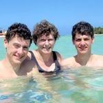 Ellen Leonard - @meleonard2000 - Instagram