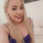 Ellen Moore - @denhemmer - Instagram