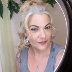 ELLEN REYES (HAIR SPECIALIST) - @elle_hairlady - Instagram