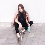Ellen Shorter - @devercafa1972 - Instagram