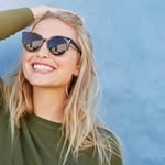 Ellen Strong - @milyonline - Instagram