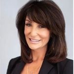 Ellen Sturm - @ellensturm.esq - Instagram