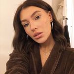 Elle Wakefield - @elle.wakefield - Instagram