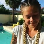 Ellen Walker - @mamlarbu - Instagram