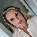 Ellen Whittaker - @misselliebabe - Instagram