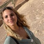 Elena Cameron - Facebook