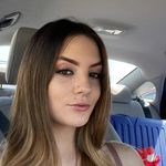 Ellena Jones - @ellenajhones - Instagram
