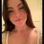 Ellie Robertson - @ellenarobertson - Instagram