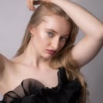 Ellena Young - @ellena_young2 - Instagram