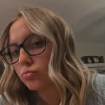 Elli C - @ellibell7 - Instagram