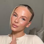 𝙴𝙻𝙻𝙸𝙴 𝙿𝙰𝚁𝙺𝙷𝚄𝚁𝚂𝚃 - @beautybyellieparkhurst - Instagram