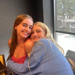 Elli Smith - @ellismith73 - Instagram